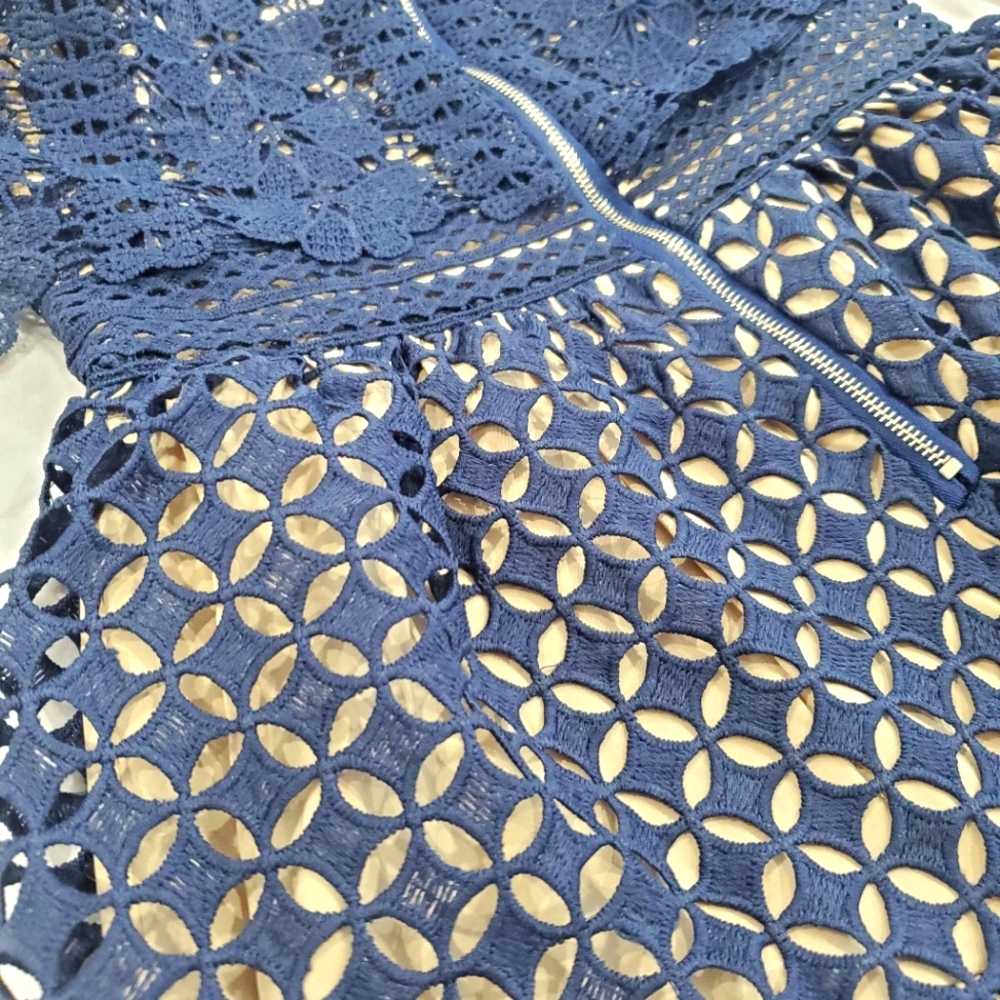 Off-Shoulder Navy Lace Midi Dress - Picture 5 of 9